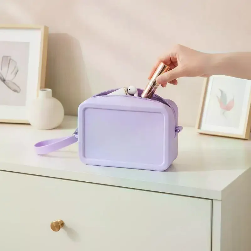 Smooth Zipper Waterproof Silicone Cosmetic Bag Vintage Portable Organizer Pouch for Earphone Small Accessories