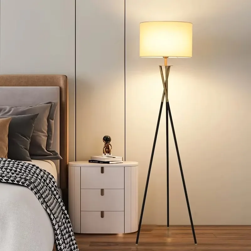 Современный простой торшер для спальни с светоизлучающим диодом