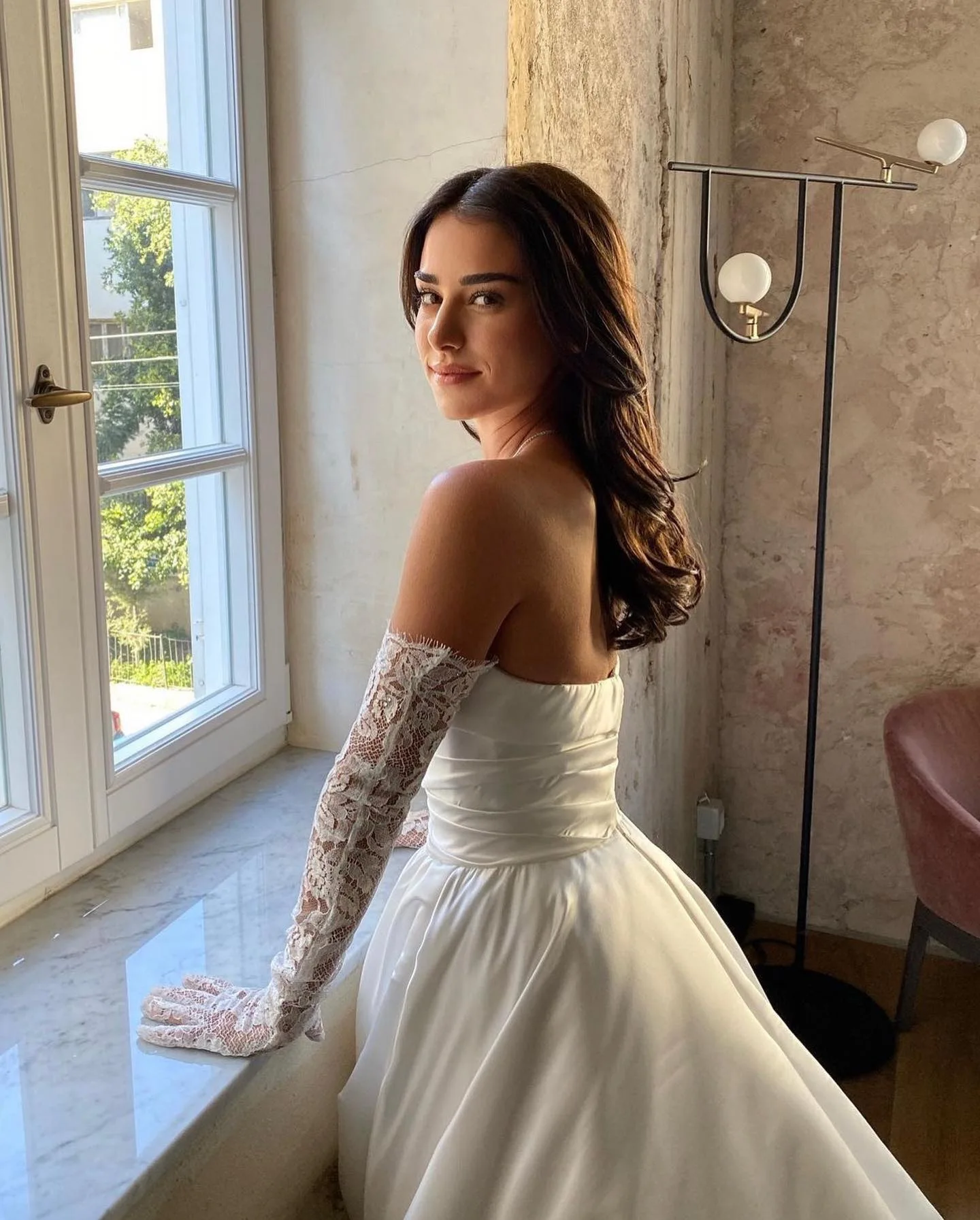 فستان زفاف أنيق على شكل حرف a الكنيسة بدون حمالات ثنيات من الساتان قفازات الزفاف فستان العروس للنساء فيستدوس دي نوفيا