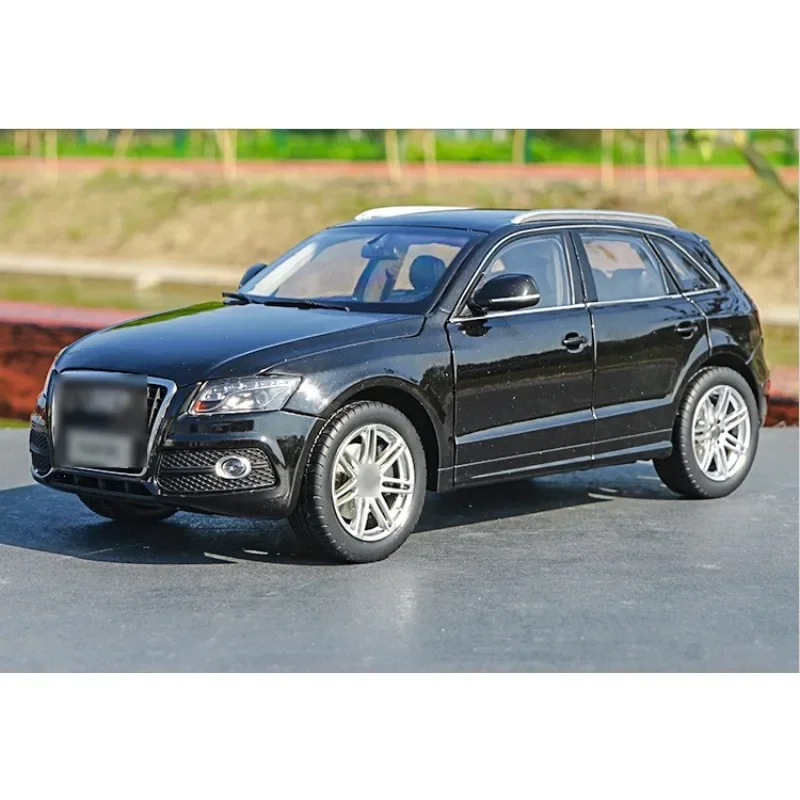 modele-de-voiture-en-alliage-moule-sous-pression-1-18-pour-audi-q5-audi-q5l-suv-noir-jouets-de-simulation-cadeaux-collection-ornements-de-decoration