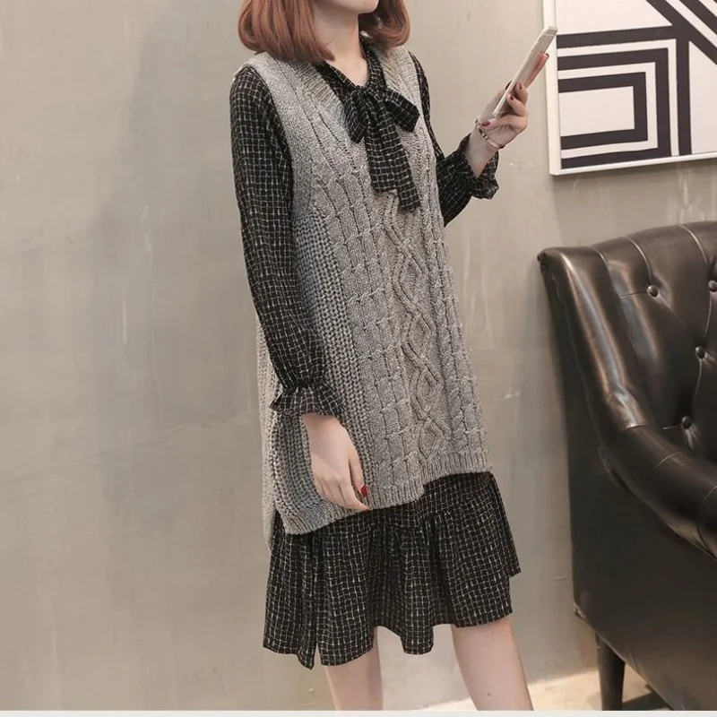 Two Piece Set of Vest Sweater Autumn New Item Women\'s Long Loose Plus Size Knitted Sweater Vest Skirt Two-piece Set