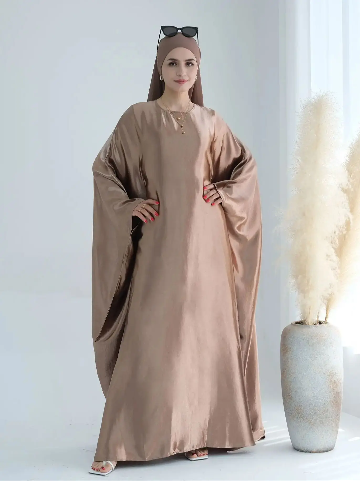 Fashion Shiny Bat sleeved Muslim Dress Robe Syari Female Full Length Butterflies Abaya Muslim Dress Worship Service Abaya wy2014