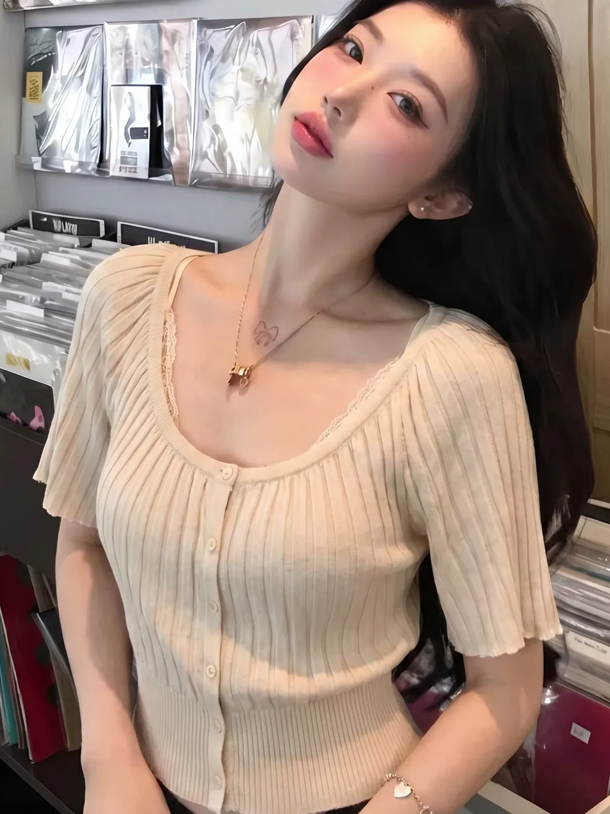 

Elegant Short Sleeve Knitted Top Women's Summer 2026 New Gentle Style Beautiful Open Cardigan Short Length Fashionable Ladies...
