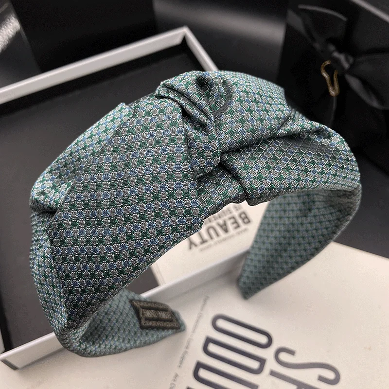 Fashionable new plaid hair clip, women's high skull top versatile, wide edge compression hair wash headband