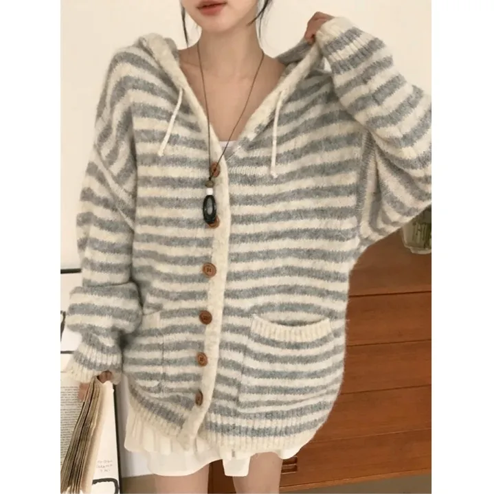 Maglione lavorato a maglia allentato casual chic da donna Autunno Inverno con motivo a righe con cappuccio Capispalla pigro Sle Top Faion Trend