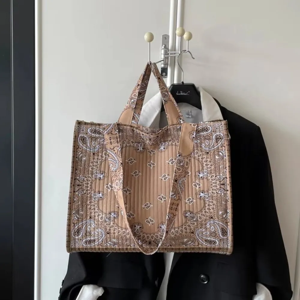 Neue, geräumige Tragetasche im Vintage-Stil mit aufgedrucktem Muster, leichte Schultertasche mit Vintage-Motiv, Stofftasche, Damenhandtasche, ideal für den täglichen Gebrauch. – Detail 9