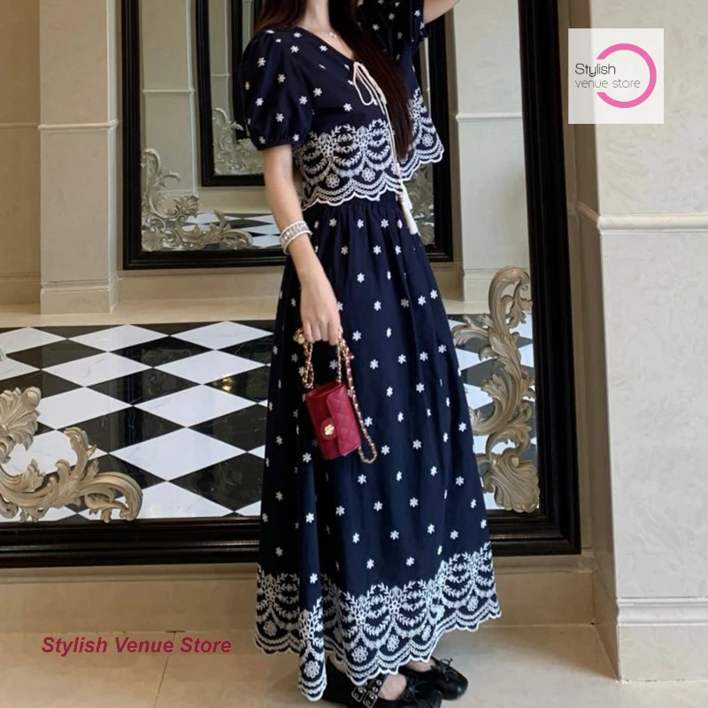 French fashion retro V-neck lace shirt+embroidered high waist skirt women's summer new unique holiday style two-piece suit