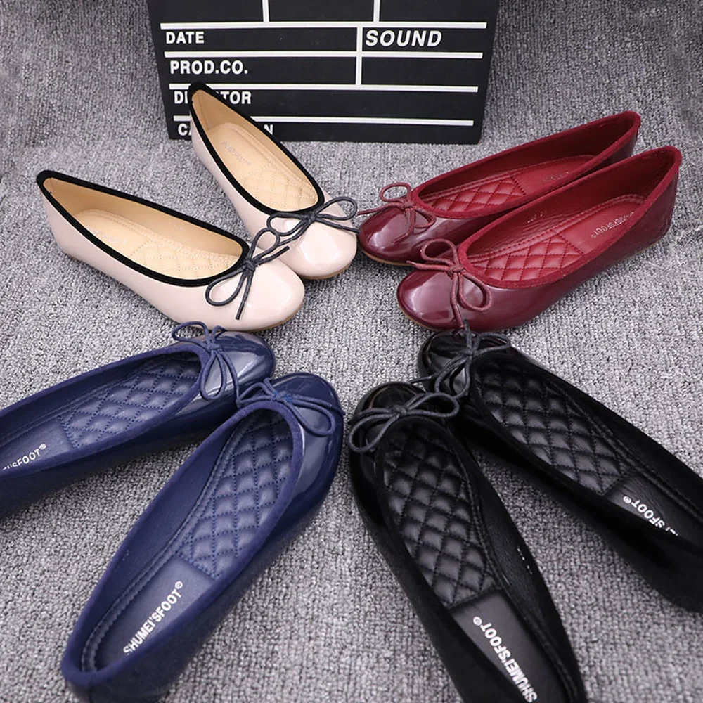 

2025 spring new round toe patent leather flat bottom bow shallow mouth gentle beanie single shoes small red shoes wedding shoes
