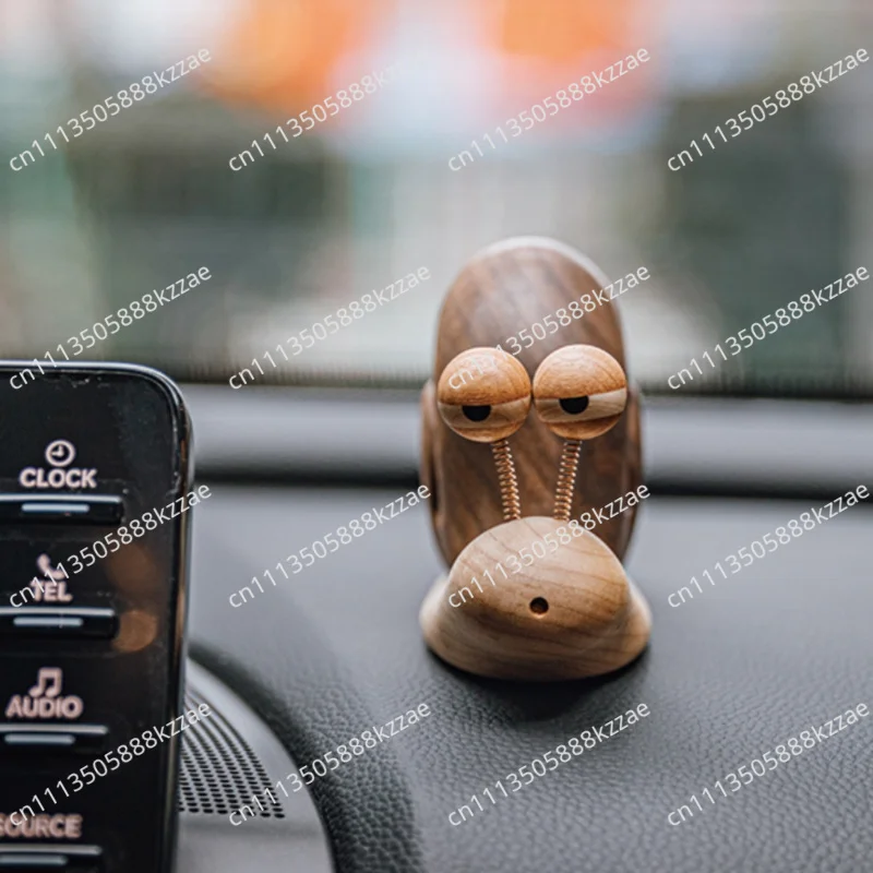 Healing Solid Wood Balloon Ornament Handmade Cat-Themed Car Decoration Wooden Desktop Piece for Home or Office