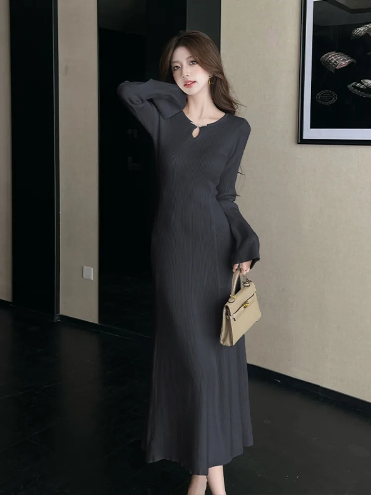 

Новая вязаная юбка-карандаш Ele с рукавами-колокол для женщин, осенне-зимняя коллекция, высококачественная, в китайском стиле, с эффектом облегания фигуры