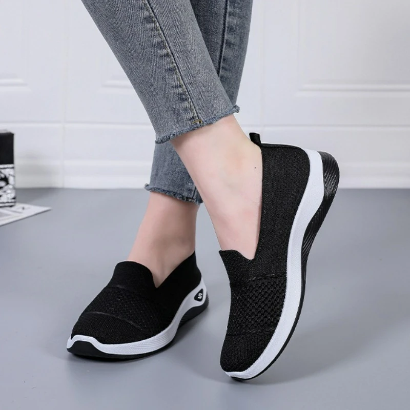 여성용 메쉬 캐주얼 신발 가볍고 통기성이 좋은 두꺼운 밑창 캐주얼 신발 미끄럼 방지 플랫 슈즈 여성용 스니커즈 여성용 로퍼