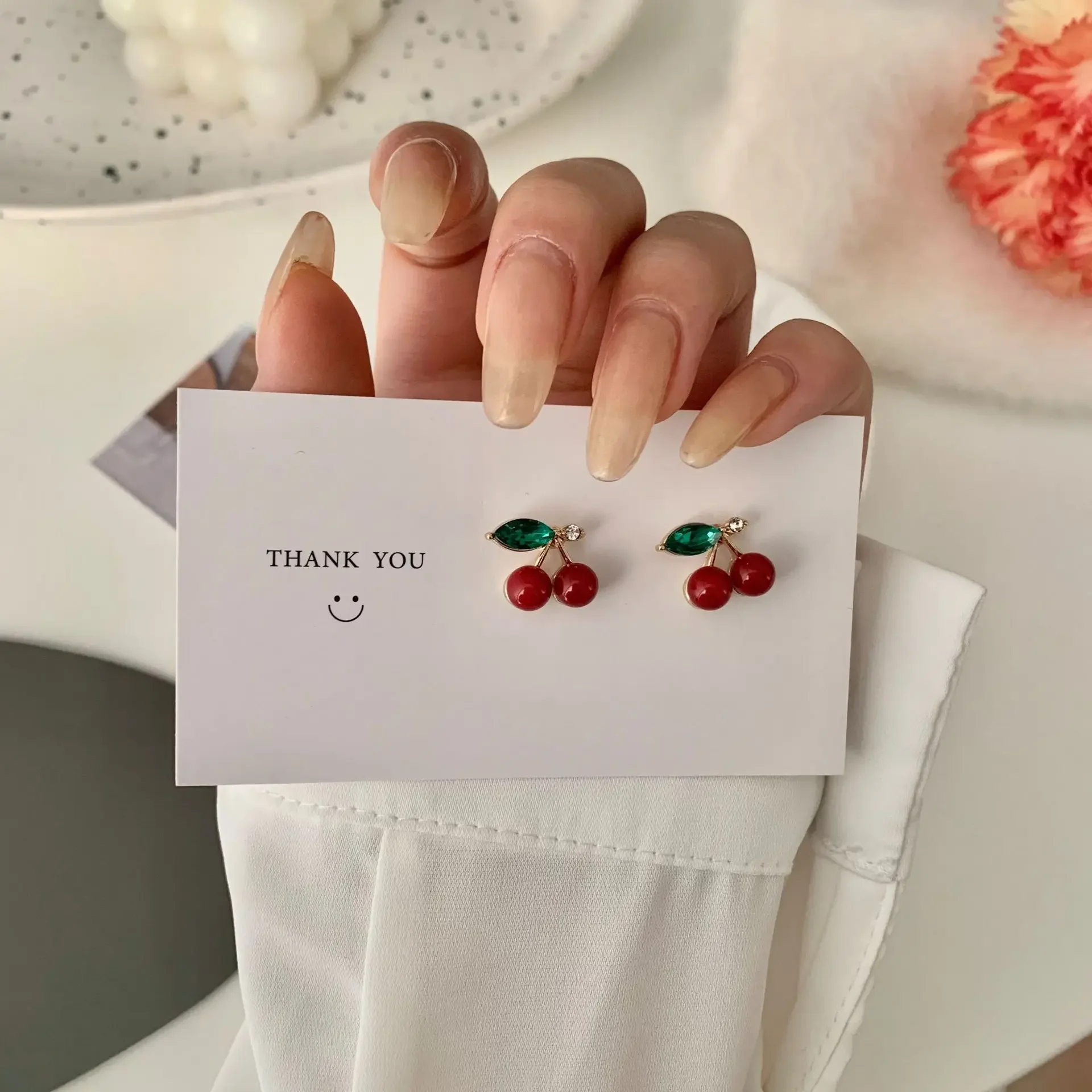 Korean Fashion Fresh Cherry Clip Earrings Lovely Creative Small Red Cherry Earclip Earrings Without Ear Hole for Female Women