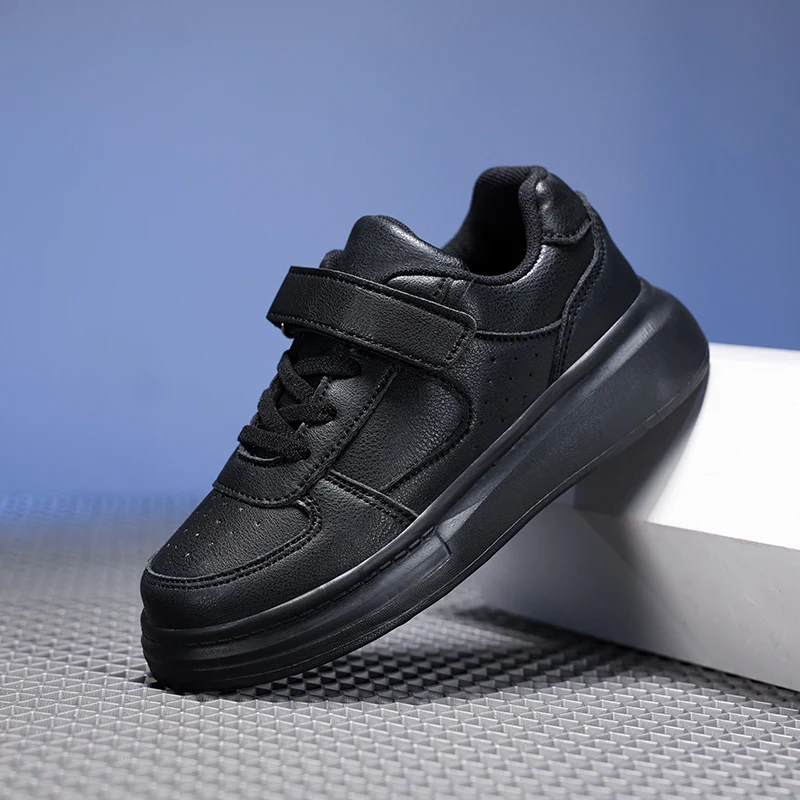 A pair of children's casual shoes suitable for all seasons, lightweight and durable sports shoes, model number MF-1628CAT