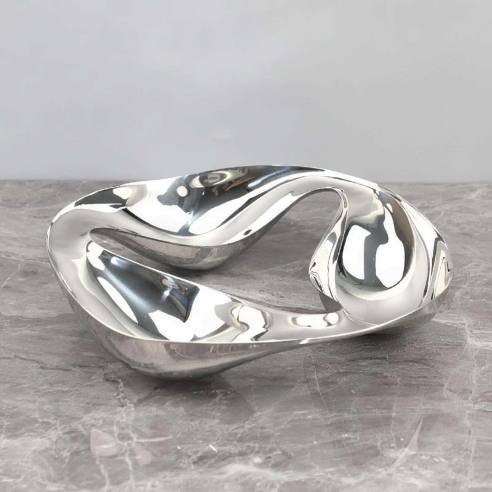 Decorative Metal Fruit Bowl with 3 Curved Sections for Nuts Chocolate Candy Home Tabletop
