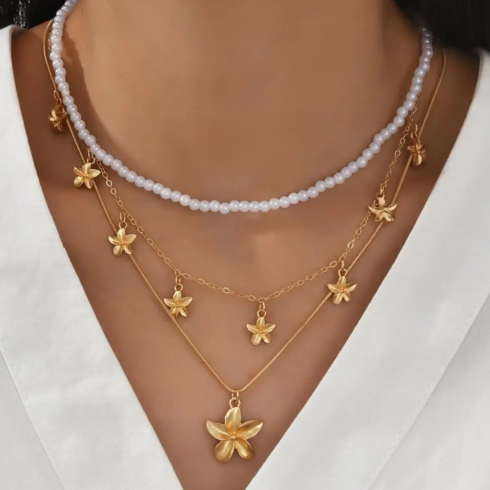 3Pcs Layered Necklace Stackable Elegant Necklace Women NecklaceFlower And Pearl Necklace for Outdoor Beach Vacation Party