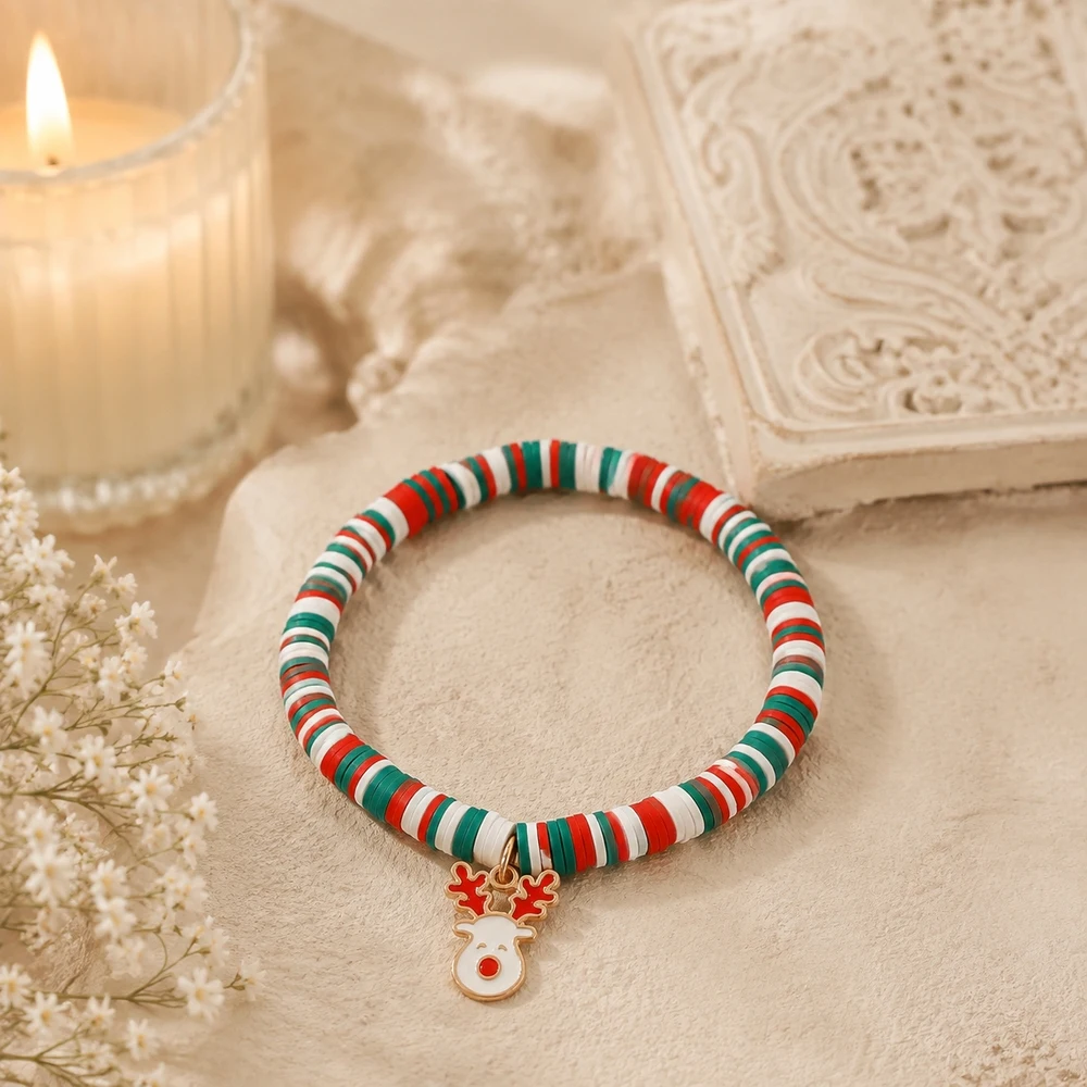 1pc Christmas Reindeer Charm Red Green White Clay Beaded Strand Bracelet with Zinc Alloy Accent for Women Cute Style