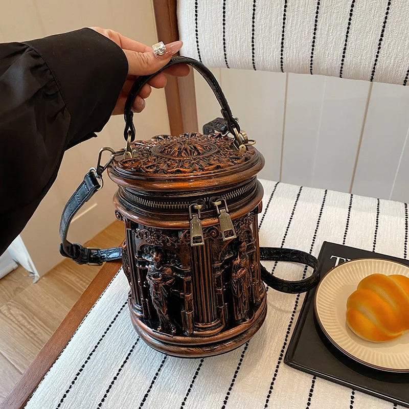 Unisex Vintage Roman Column Relief Cylindrical Handbag Antique Bronze Temple Architecture Bucket Bag Personalized Crossbody Bag