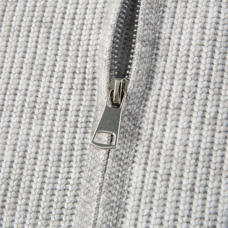 Herren-Strickjacke mit Kapuze und Reißverschluss, lässiger, locker geschnittener Pullover im Old-Money-Stil – Detail 4