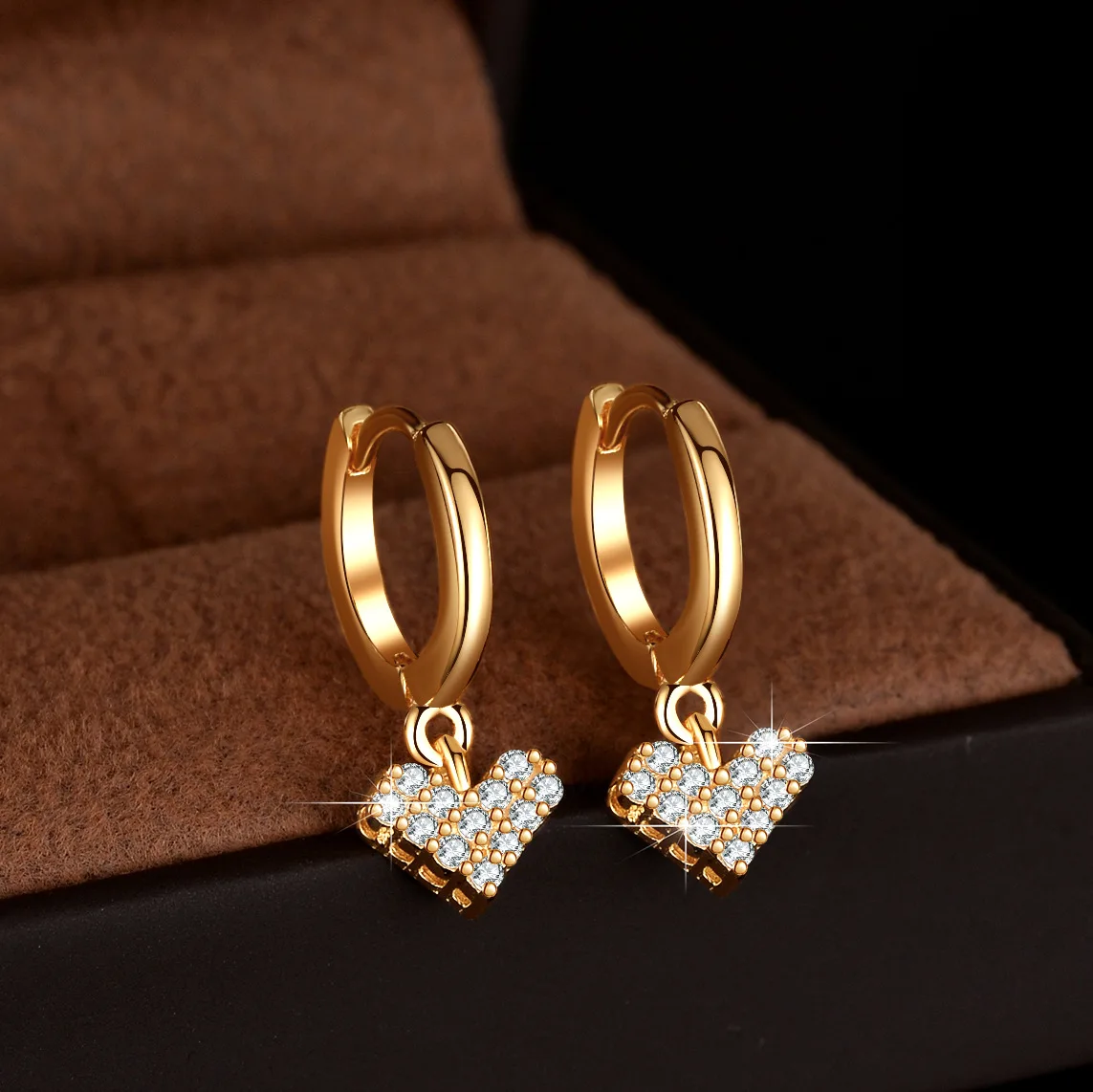 

Luxury 24K 9999 Pure Gold Women's Earrings Earrings Women's Moissanite Earrings Heart-shaped Earrings