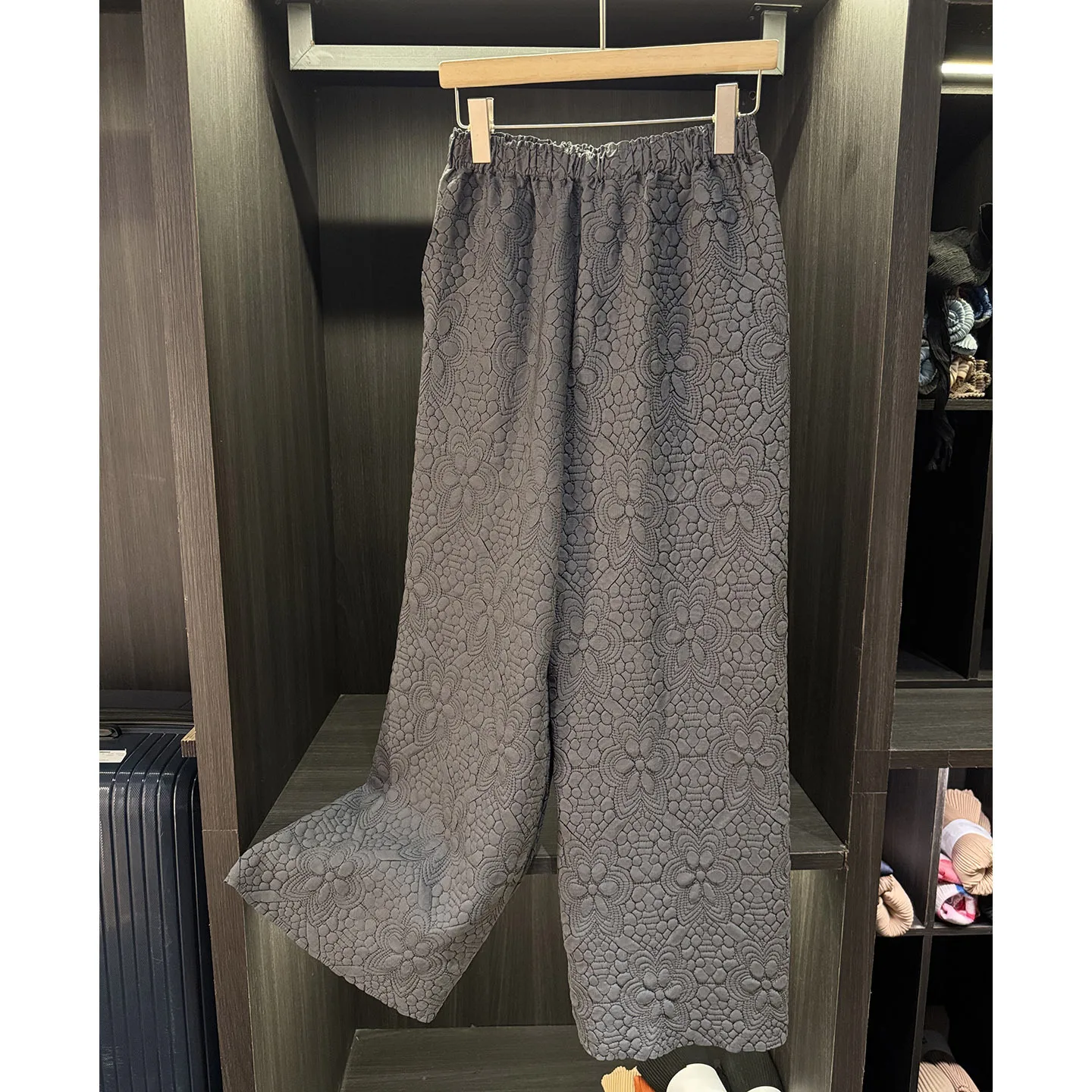 Miyake Fold Spring and Autumn New Large Women's Fold Wide Leg Pants Solid Color High Waist Versatile Solid Color Casual Pants