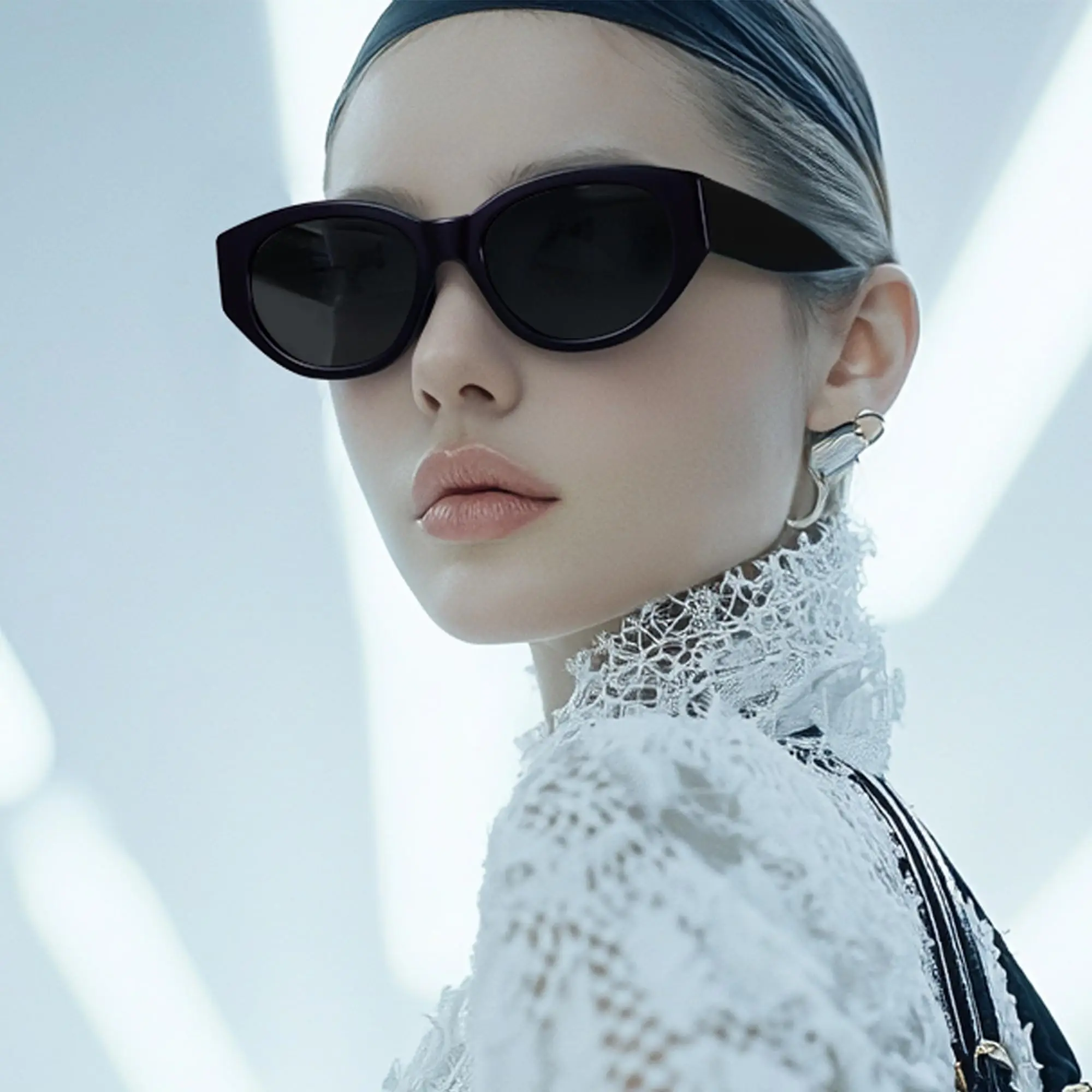 

ZENOTTIC Polarized Sunglasses Women Trendy: Classic Sun Glasses Ladies Cateye Frame - Retro Cute Shades UV400 Protection
