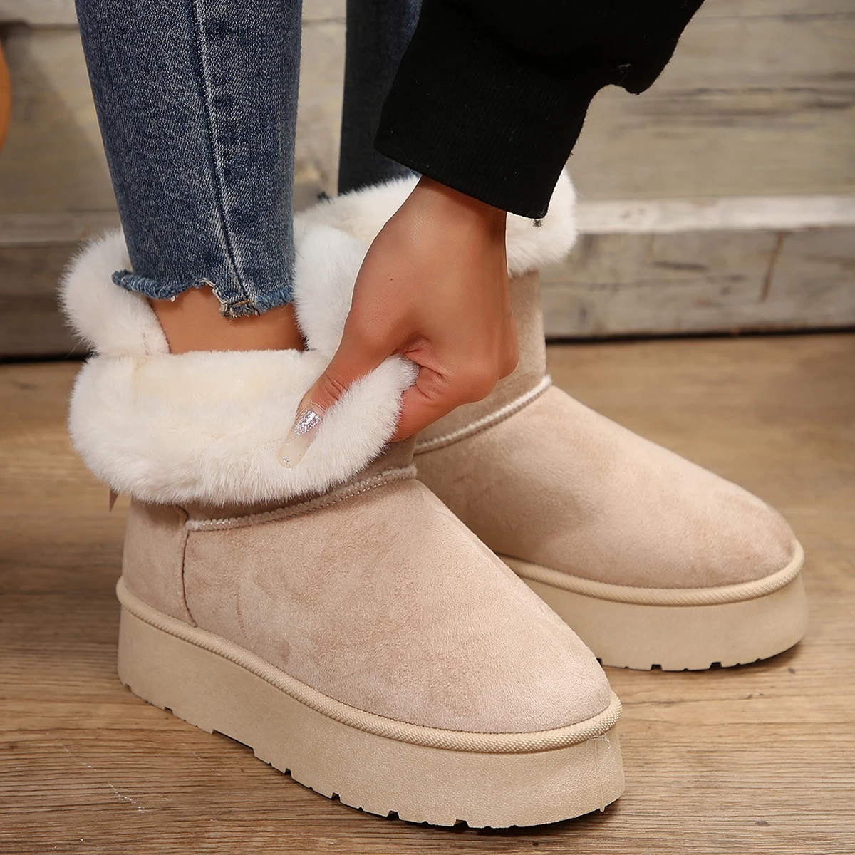 Winter Thicken Plush Warm Snow Boots Women Fluffy Fur Chunky Platform Ankle Boots Woman Thick Sole Non Slip Cotton Padded Shoes