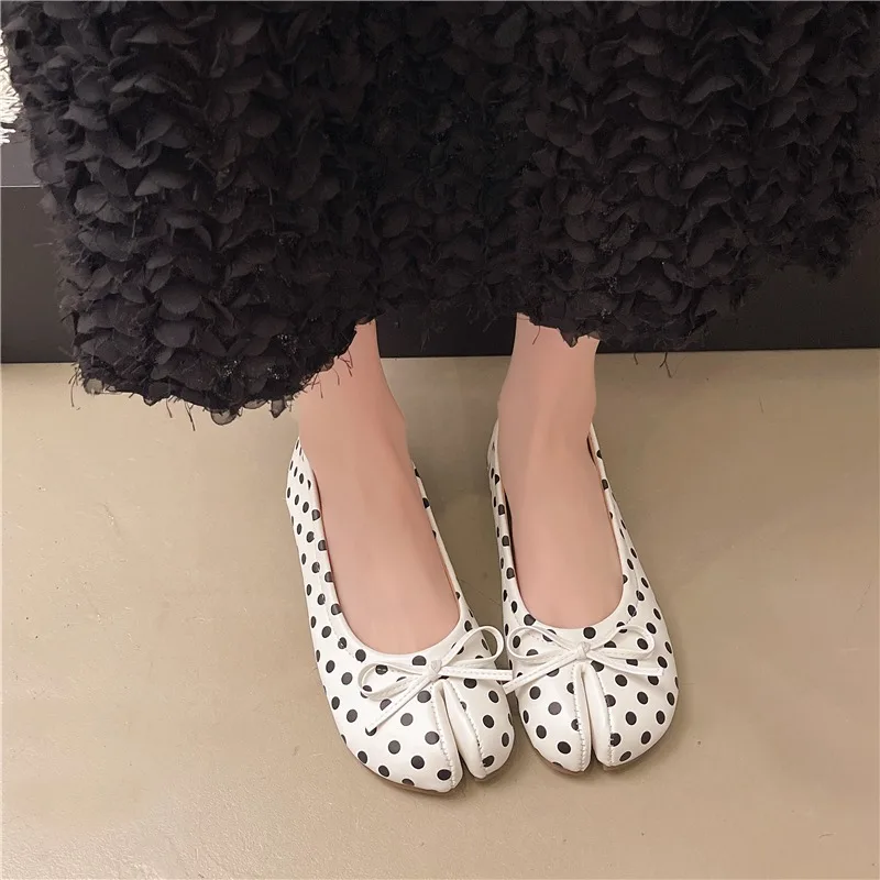 

Spring Autumn Women Polka Dot Tabi Toe Ballet Flats Shoes Bow Decor Multi Color Casual Comfortable Shoes
