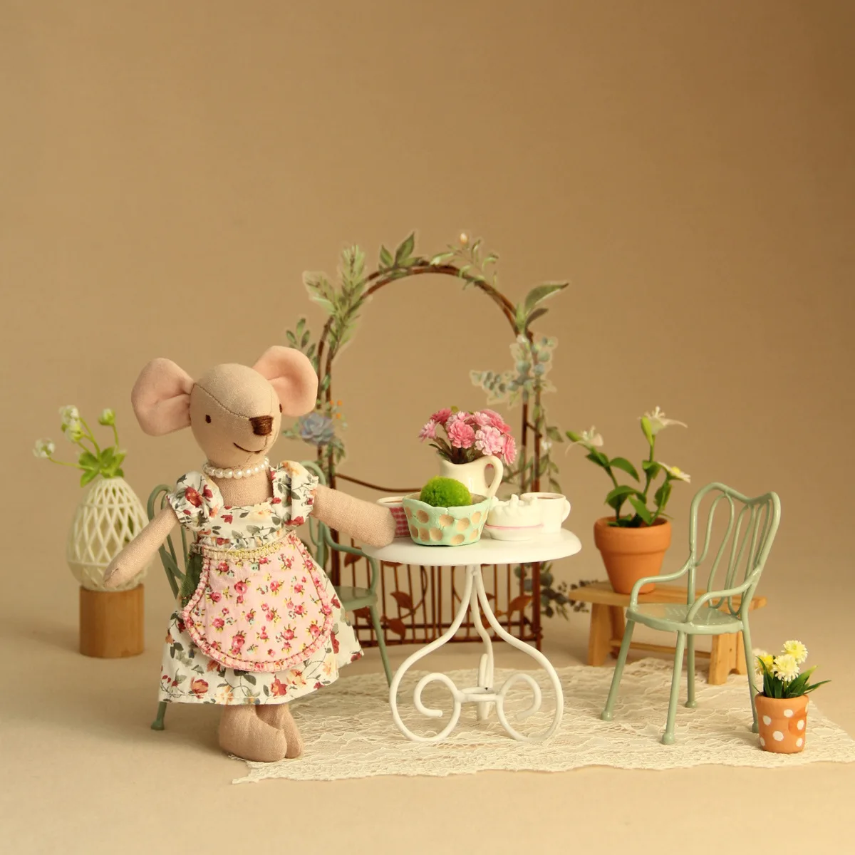 Miniatur-Café-Tischstühle aus Metall im Maßstab 1:6, Tische, BJD, Puppenhausmöbel, Kinder, Rollenspiel, realistisches Küchenspielzeug