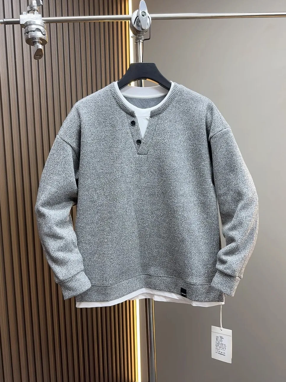 

Новая зимняя модная мужская толстовка с флисовой подкладкой, свободного кроя, с длинным рукавом и круглым вырезом, имитация двухслойности, трендовая базовая модель, молодежная повседневная одежда