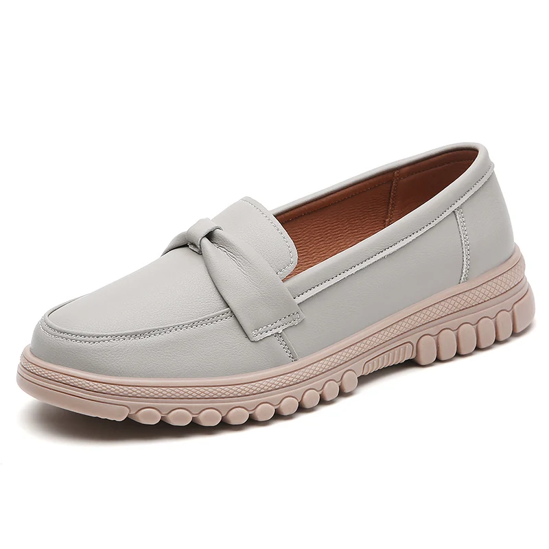 Women Slip On Flat Comfortable Moccasins Fashion Round Toe Genuine Leather Casual Shoes Mother Anti-Slip Soft Bean Nurse Shoes