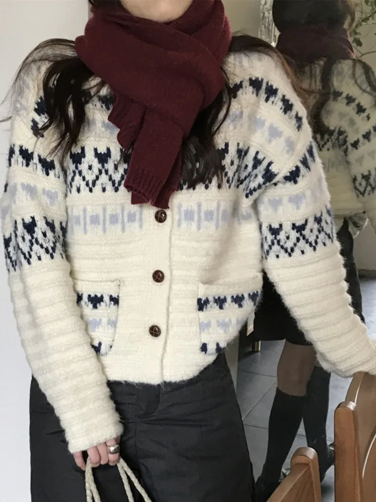 

Шикарный вязаный свитер, женский осенне-зимний яркий цвет, блузка с вышивкой, открытый кардиган на одной пуговице, повседневный универсальный топ