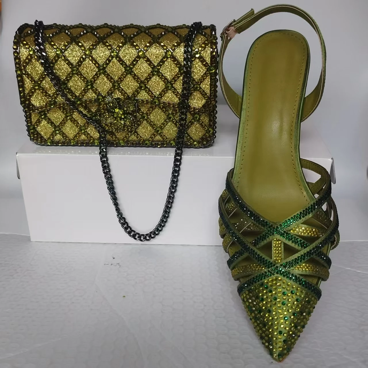 

LNATISNOVA/женская обувь с оливковыми кристаллами и клатчи, комплект сандалий на высоком каблуке с бриллиантами, вечерние женские сандалии на танкетке с драгоценными камнями, свадебные сандалии