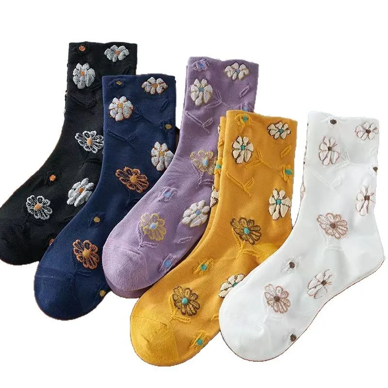 1/5 أزواج جديد الخريف والشتاء ثلاثي الأبعاد زهرة النبات عالية أعلى الجوارب الكبار المضادة للانزلاق ومقاومة للاهتراء الجوارب النسائية