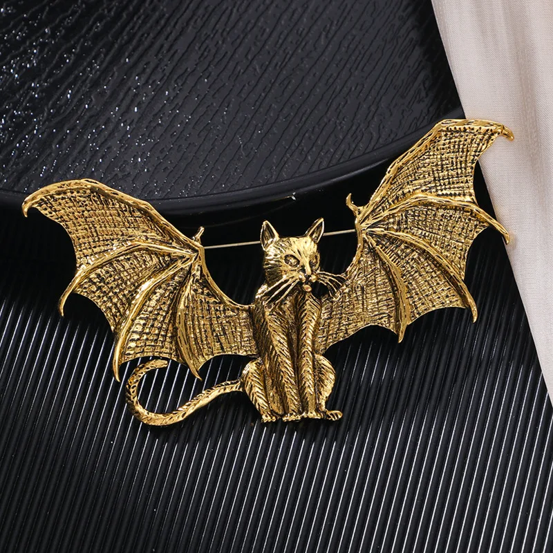 1pc Gothic Winged Cat Hair Clips Mythical Bat Winged Kitten Design Perfect for Goth Outfits Fantasy Cosplay Hair Accessories view 2