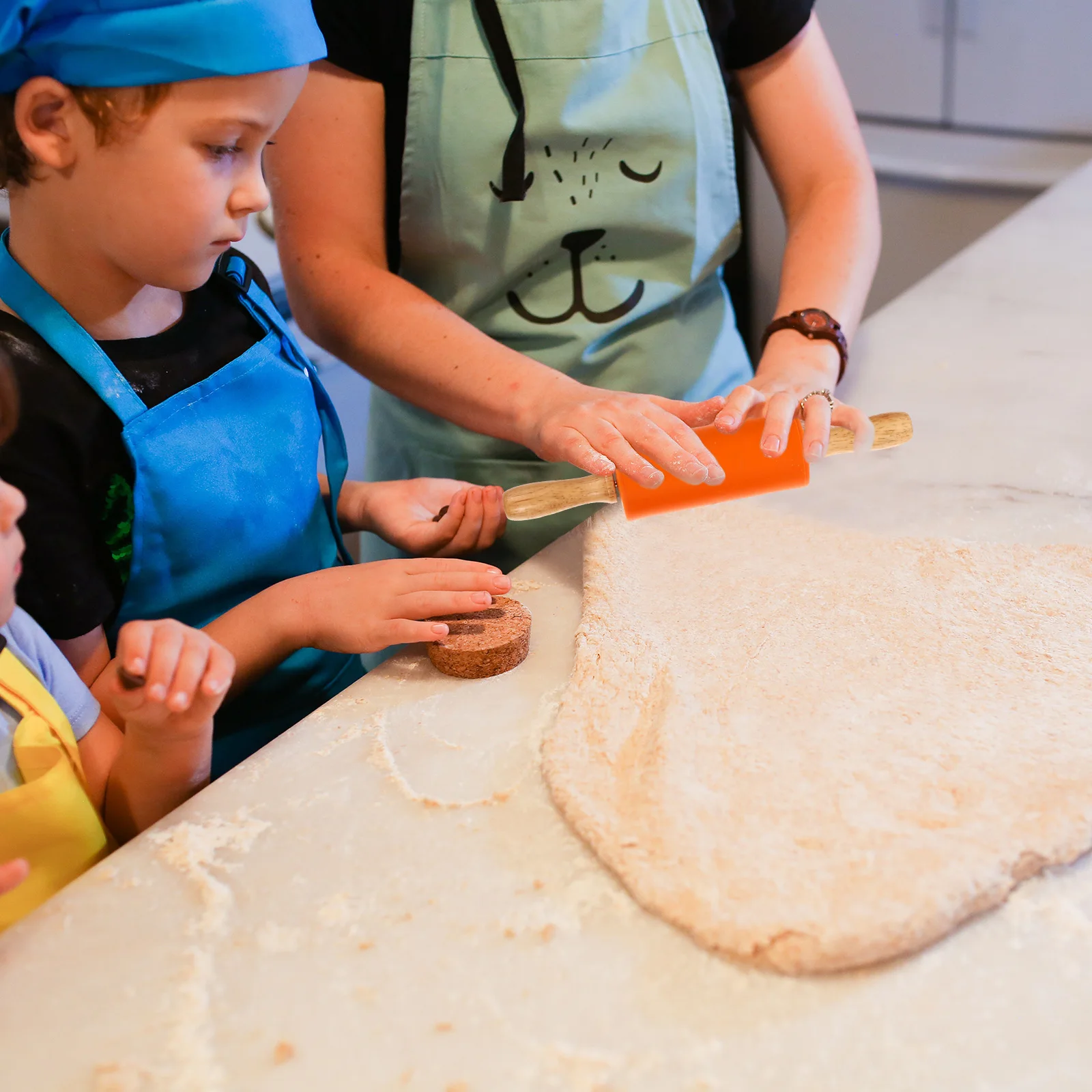 

4Pcs Non Stick Rolling Pin Silicone Wooden Handle Baking Roller Dough Roller Kitchen Tool for Pizza Cookie Bread Noodle