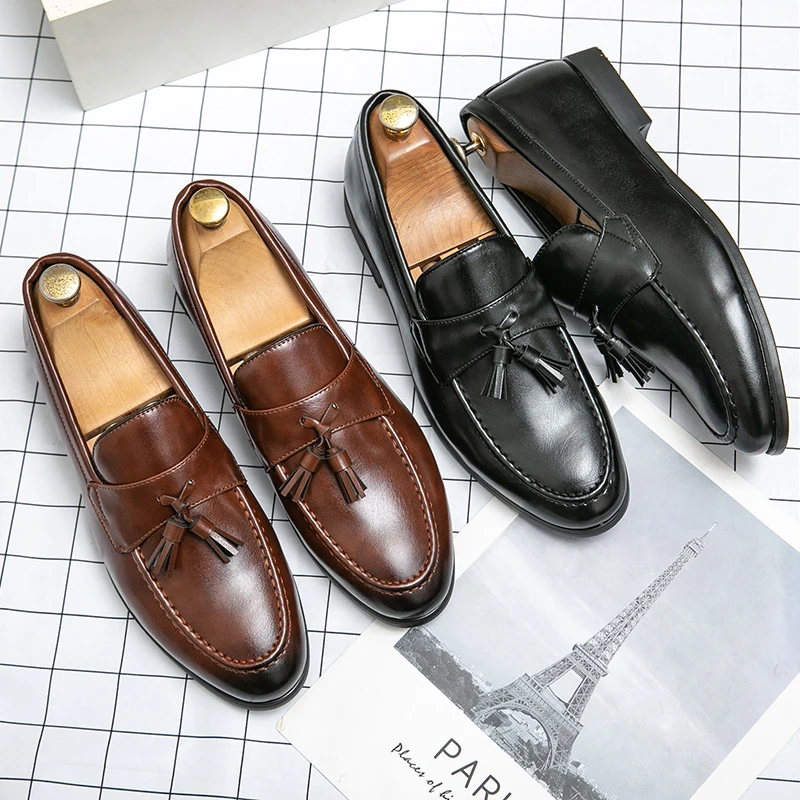Sapatos Clássicos Formais Masculinos Slip On de Couro com Franjas, Sapatos Casuais de Negócios para Homens, Sapatos Sociais Masculinos da Moda, Loafers Planos Masculinos