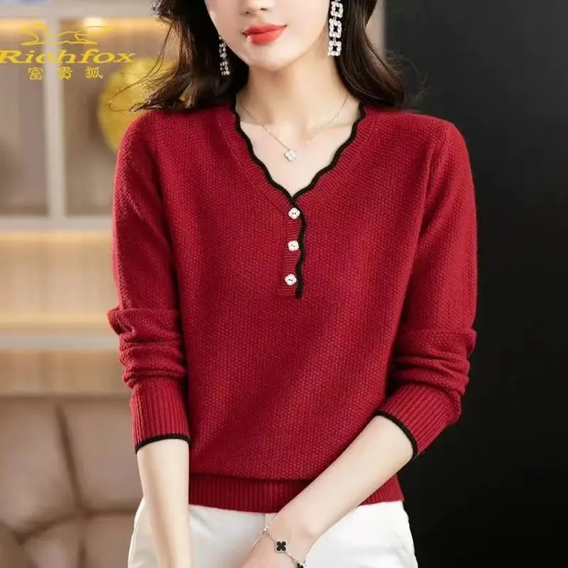 

2025V Neck Sweater for Women in Spring and Autumn Knitted Base New Loose Long-sleeved Top