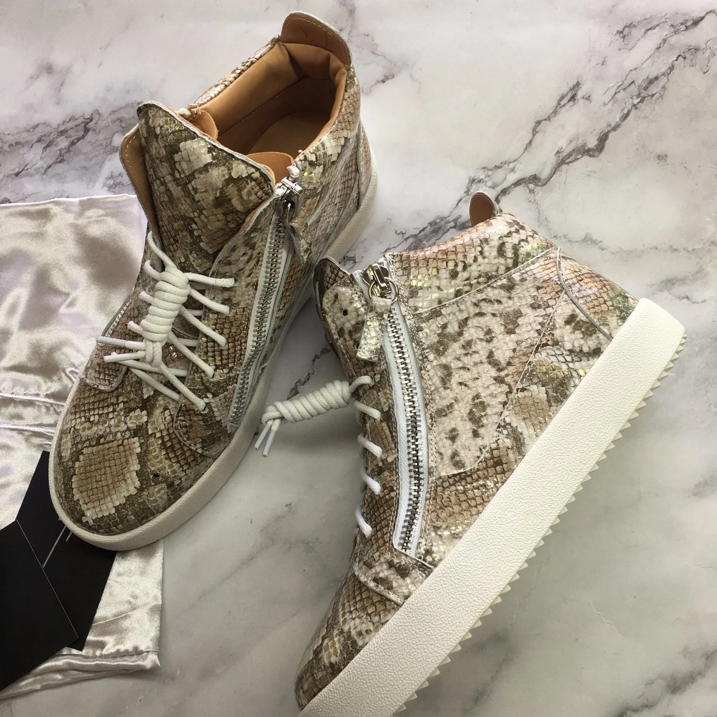 

Top Quality Casual Sneakers for Men Brand Designer Women High-top Tennis shoes 35-48 Luxury Genuine Leather GZ Sports shoes 0095