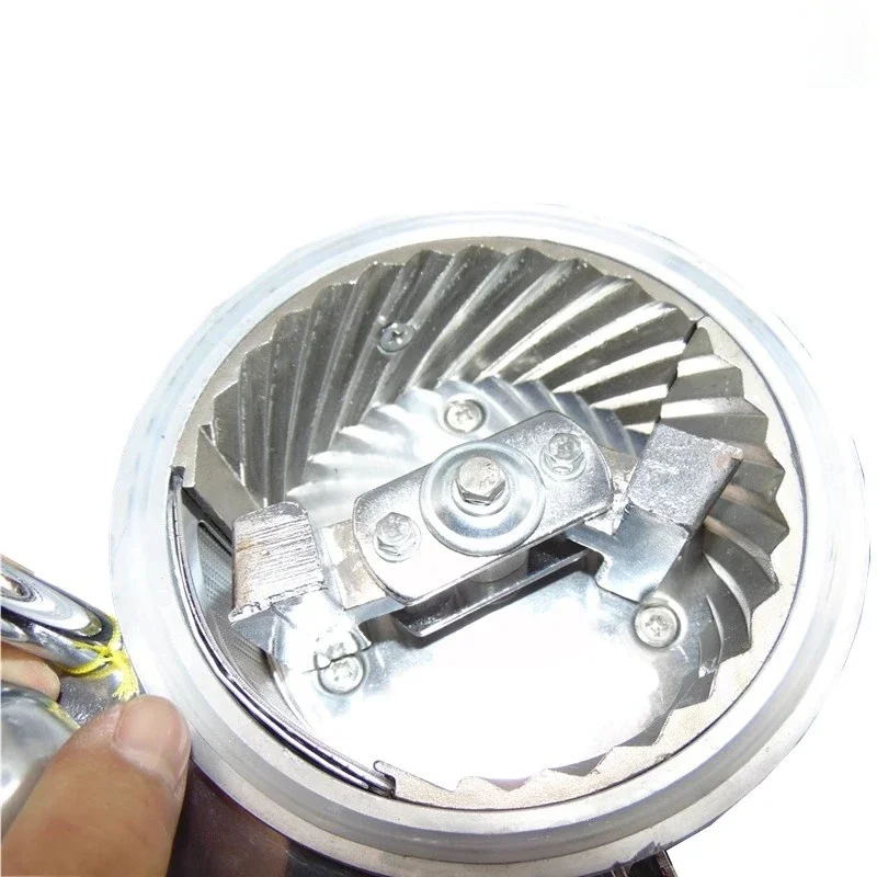 Molino de harina automático de 15 kg/hora, molinillo de hierbas de alimentación continua tipo mesa, pulverizador/rectificadora de hierbas
