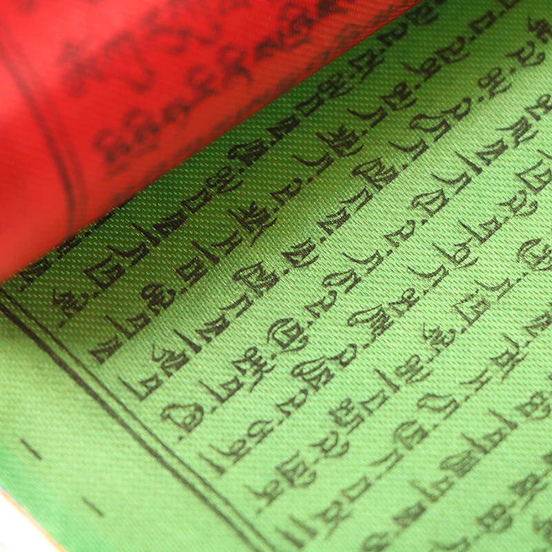 30pcs/set 8.4m Tibetan Buddhist Prayer Flags 5 Colors Fabric Craft Polyester Tibet Style Decorative Flag 28cm*25cm