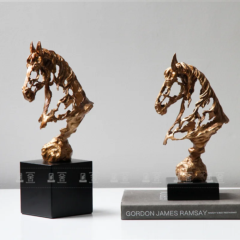 DSA modern simple wabi-sabi wind creative hollow metal horse head ornament model room hotel living room study soft decoration