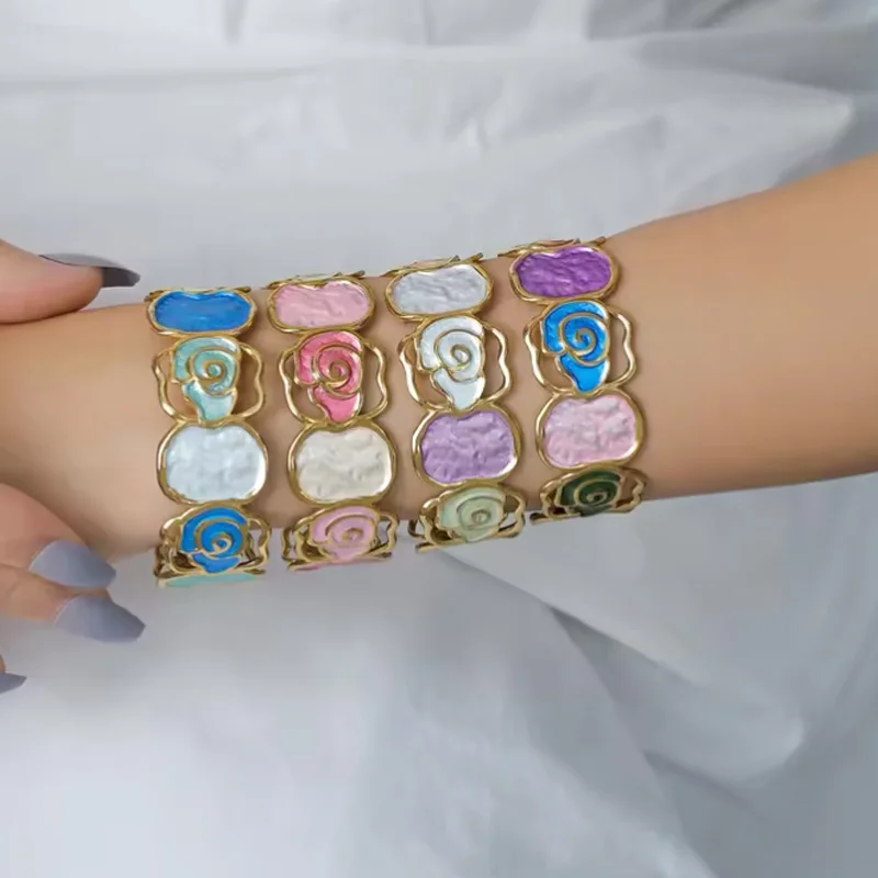 خمر الأزياء زهرة شكل النفط يقطر الإسورة الذهب اللون مخرمة الفولاذ المقاوم للصدأ سوار للنساء هدايا عيد الميلاد مجوهرات