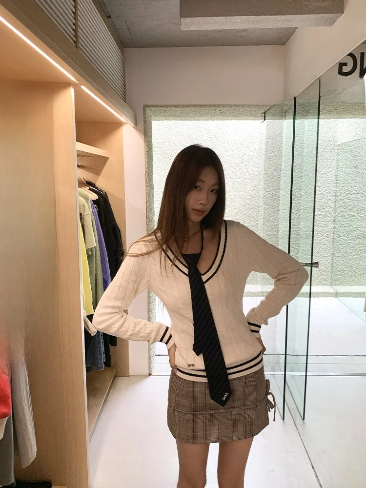 

Женский вязаный свитер Ranweardu с V-образным вырезом, в полоску, с длинными рукавами, из смесового хлопка, комфортный крой, весенняя мода