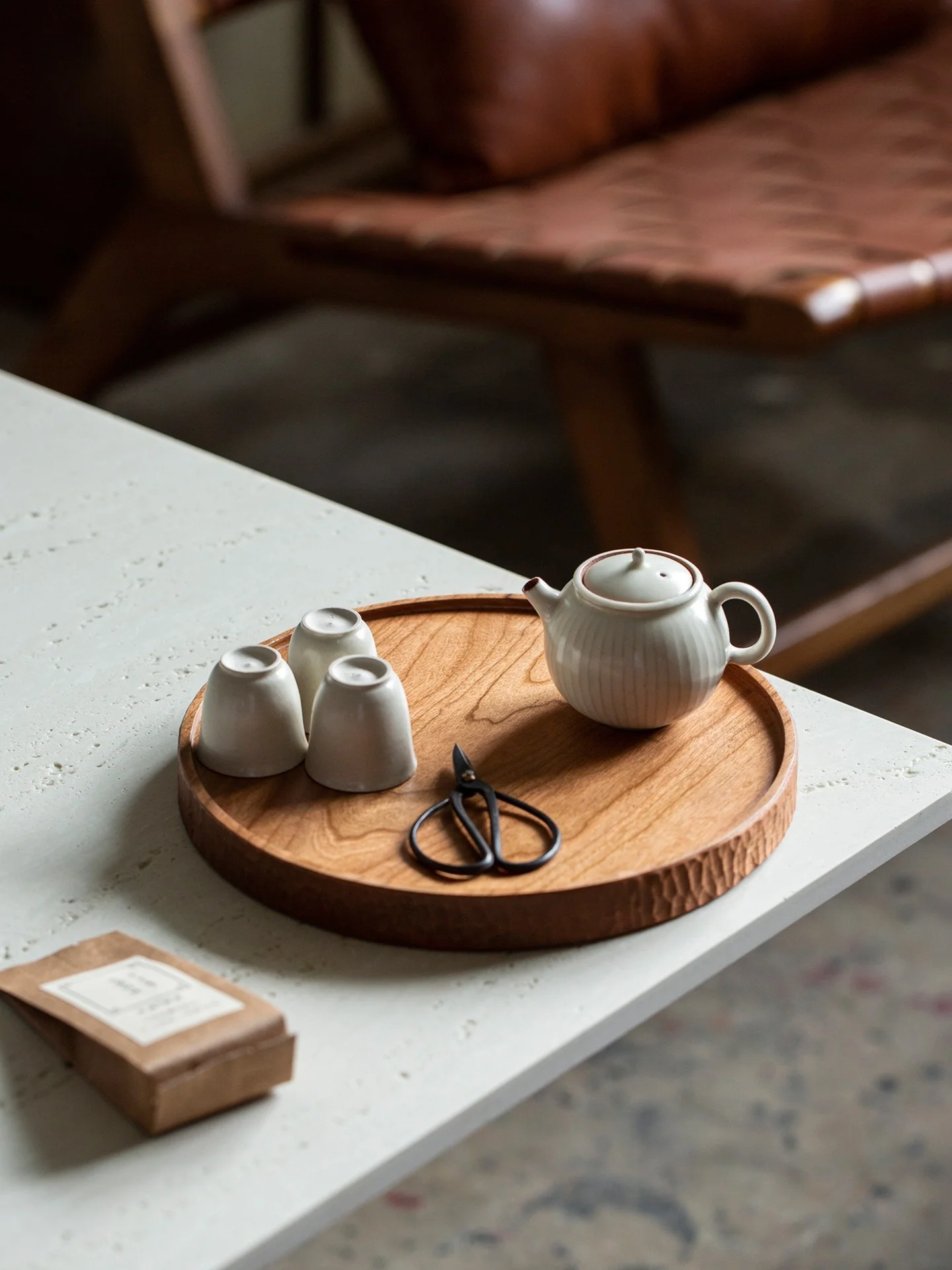 

Retro Black Cherry Wood round Tea Tray Dry Foaming Tea Table Tea Cup And Snack Storage Plate Handmade Natural Wood Grain
