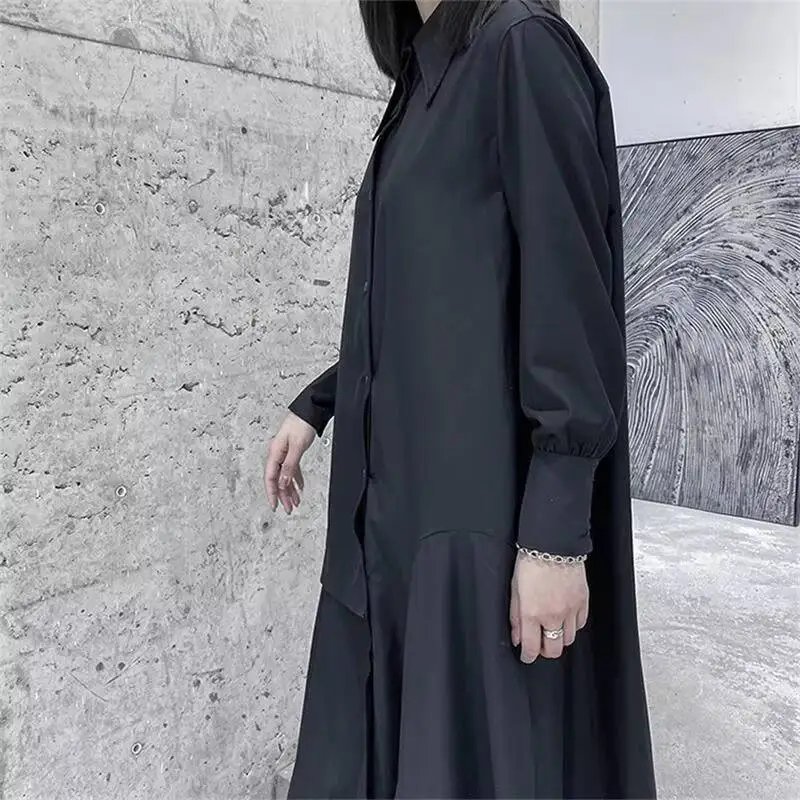 Robe à manches longues pour femmes, début du printemps, nouvelle mode classique foncée, plis irréguliers, décontractée, grande taille, jupe chemise