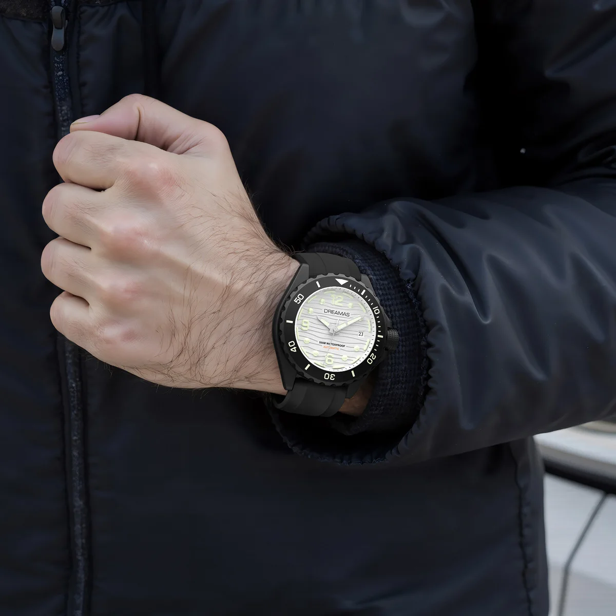 DREAMAS Men's business mechanical watch Diving Watch 500meters waterproof Japanese movement D0382G5