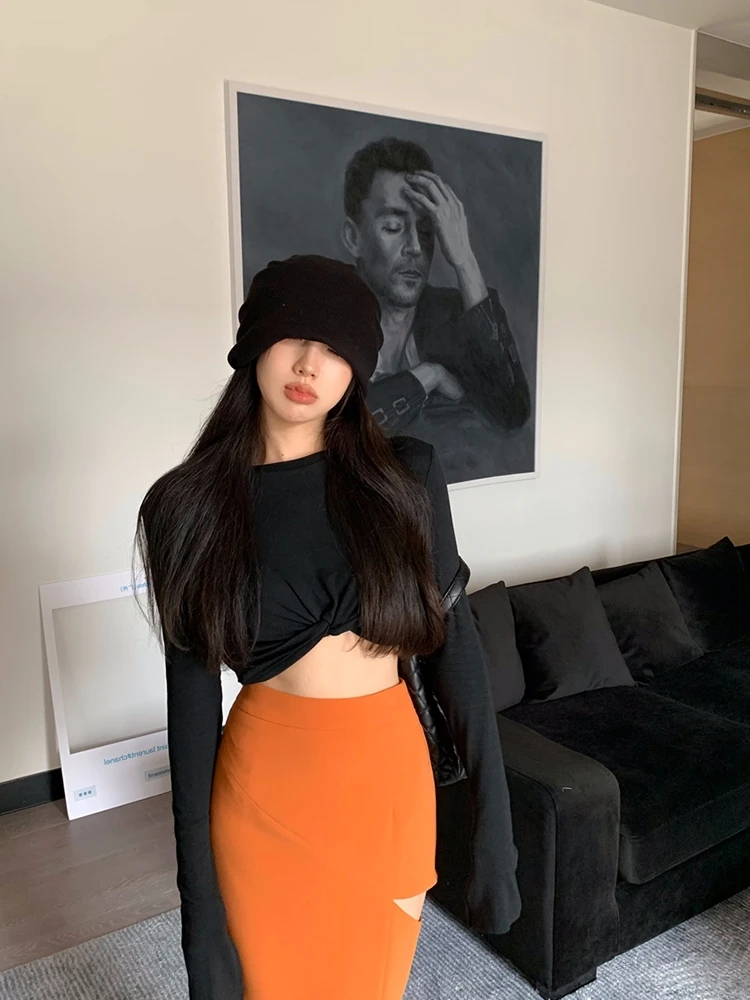 

Модный женский комплект с эффектом похудения: облегающий топ с длинным рукавом и сексуальная юбка для ранней осени, скрывающая недостатки фигуры