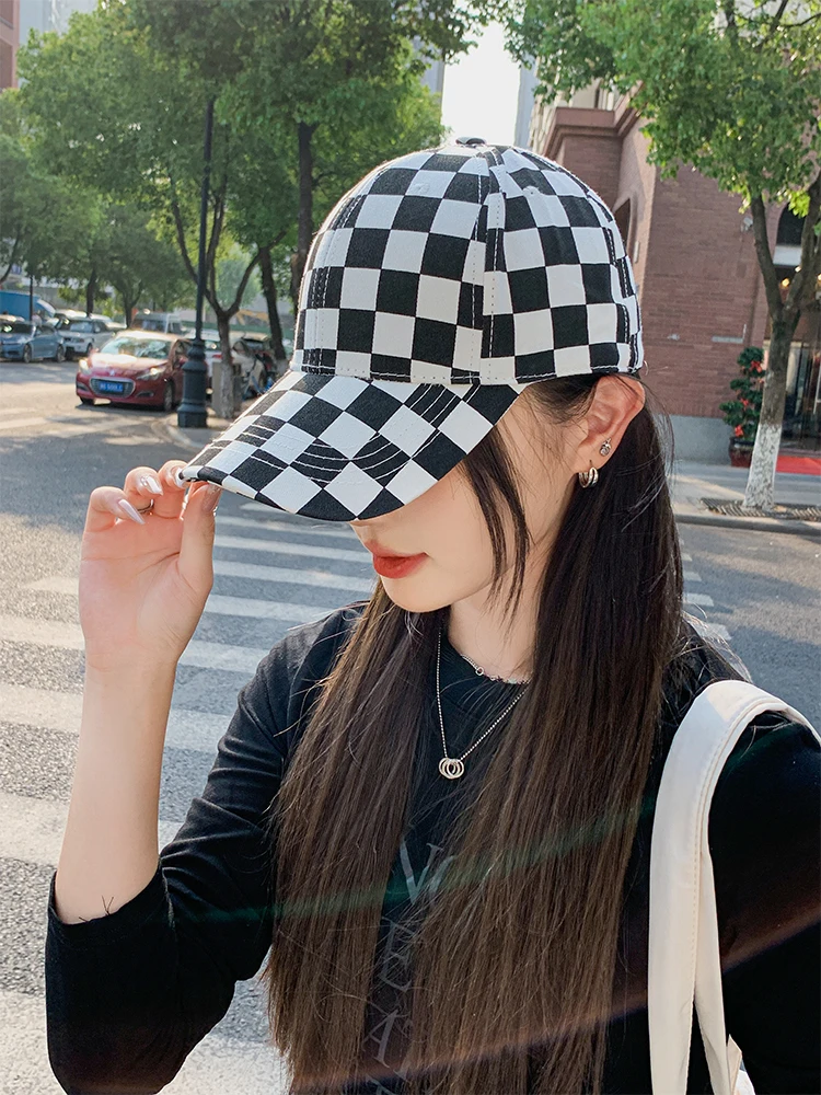 New men and women universal spring and autumn baseball cap checkerboard plaid baseball cap street leisure duck tongue cap