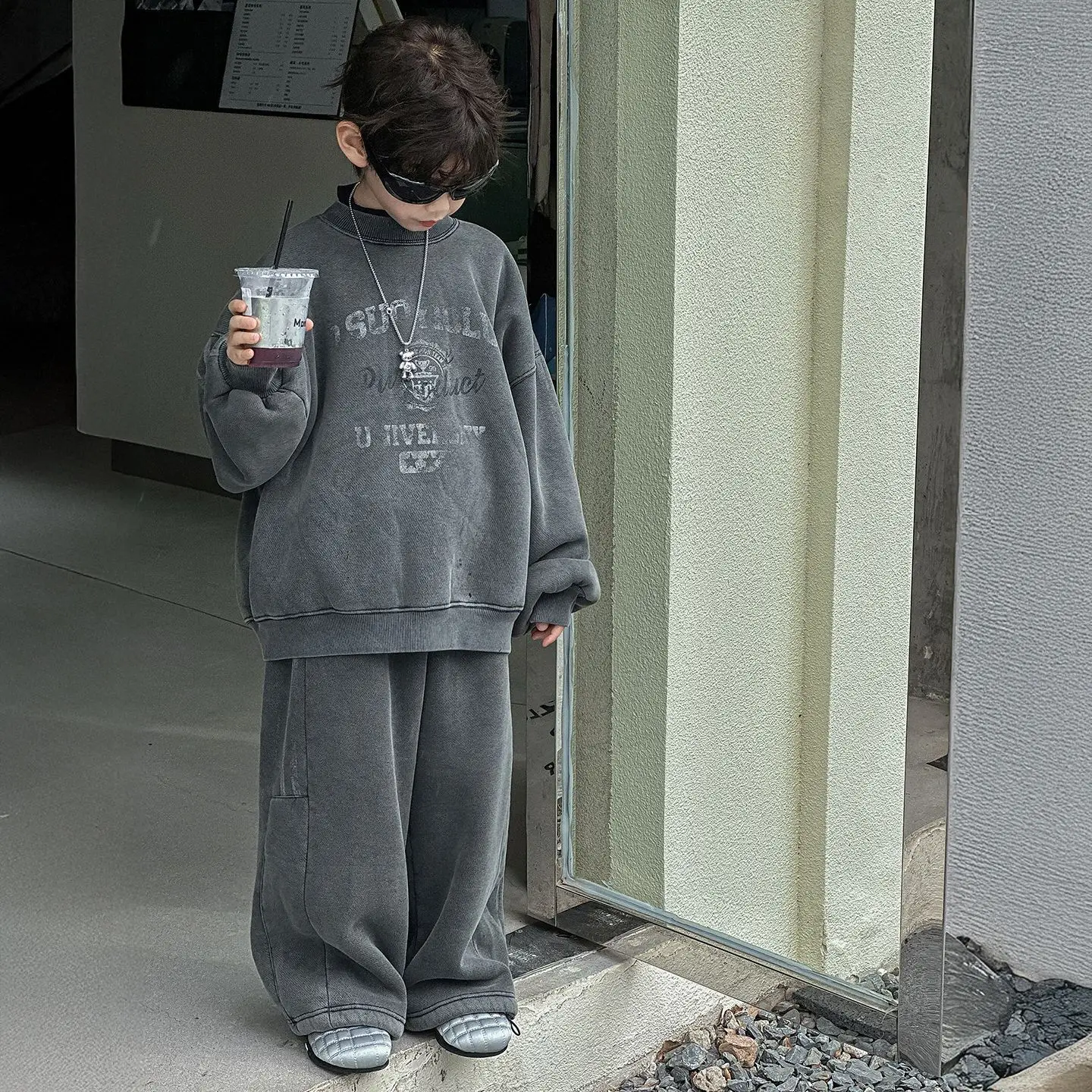 ملابس الأطفال الاطفال الكورية نمط مجموعة عادية 2025 الخريف الشتاء جديد بنين ريترو الصوف الدافئة فضفاضة مريحة قطعتين مجموعة