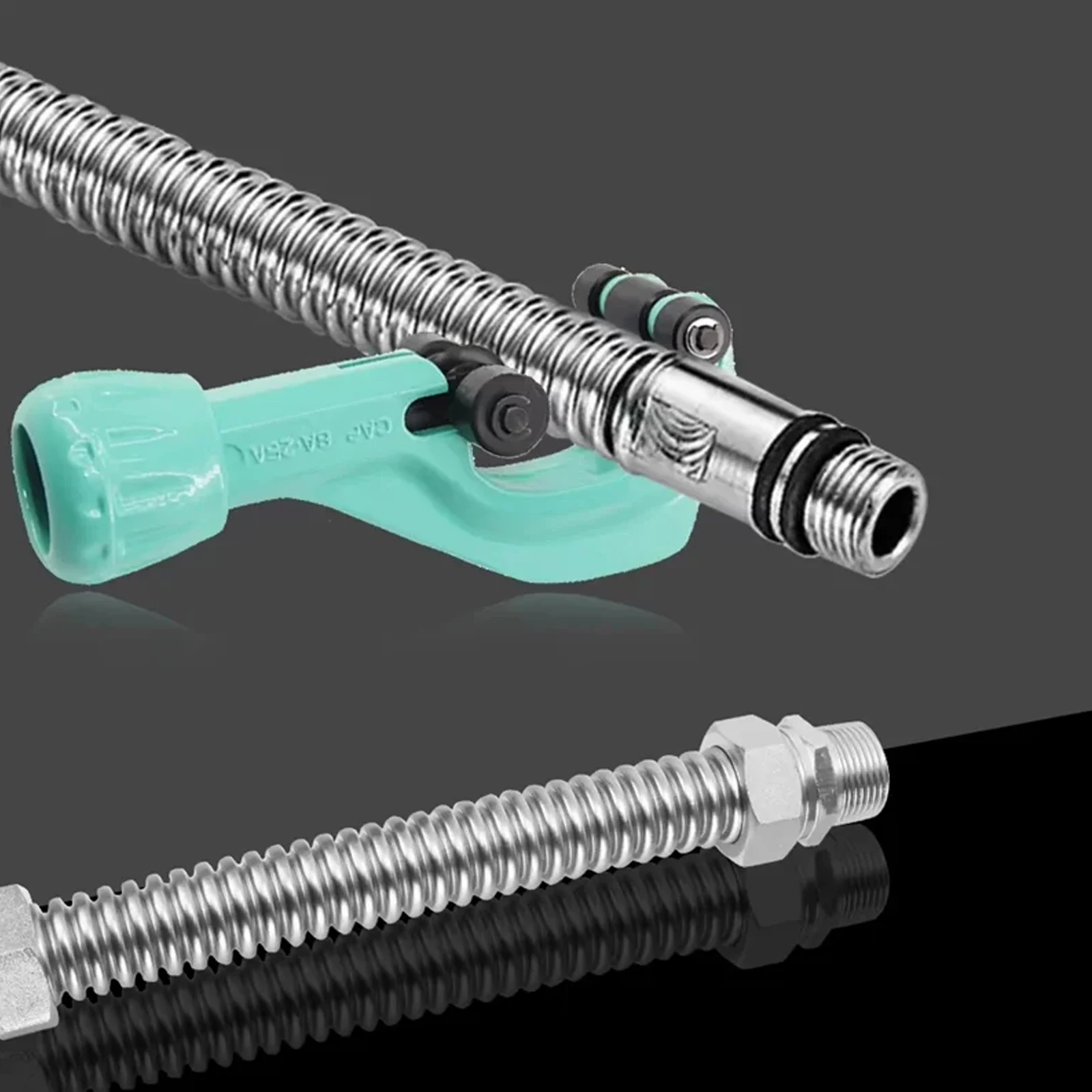 Stainless steel Corrugated Pipe Cutter, 8-32mm Flexible Roller Natural Gas Pipe Cutting Artifact Tool